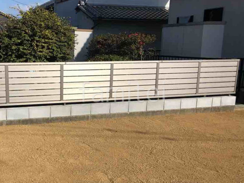 ブロック塀 (化粧ブロック) 太陽エコブロックス 普通CB アルミ形材 フェンス LIXIL AB YS3型 横スリット3 目隠し