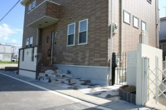 自然石乱貼り アプローチ