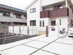 アプローチ 土間コンクリート 草目地