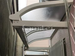 柱なし雨除け屋根 YKKソラリア1階