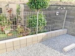 ブロック塀 (化粧ブロック) ユニソン リゲル スチールメッシュ フェンス YKKAP イーネット3F型 スチール柱 境界・メッシュ