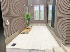 床タイル張り LIXIL パセオ スクエア シンプル
