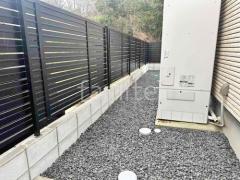 犬走り 防犯砂利敷き バラス砕石 防草シート加工